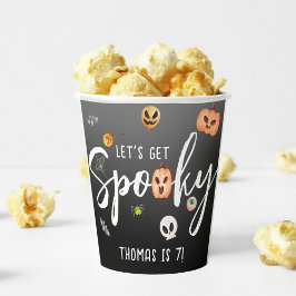 Lasst uns spucken! Zwischen der Geburtstagsparty! Pappbecher