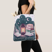 Late Night Reading Club Lattern and Books Tasche (Von Nahem)