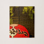 Laterne und Baum aus rotem gestrichenem Papier, Ky Puzzle (Vertikal)