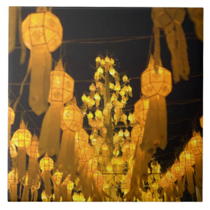 Laternen für das Loi Krathong-Fest. Fliese