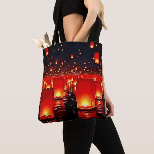 Laternen' Magisches Nachtschwimmdesign Tasche (Von Nahem)