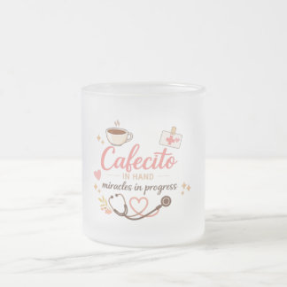 Latina-Nurse-Tasse Cafecito in der Hand Wunder Mattglastasse