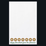 Latkes Happy Hanukkah Chanukah Juwish Holidays Briefpapier<br><div class="desc">Stationery bietet eine originelle Marker-Illustration von leckeren Latke Potato Pancakes mit sauer Creme überzogen. Ideal für den Versand des jährlichen Hanukkah-Briefes! Diese Chanukah Illustration ist auch auf anderen Produkten verfügbar. Sehen Sie nicht, wonach Sie suchen? Brauchen Sie Hilfe bei der Anpassung? Kontaktieren Sie Rebecca, um etwas für Sie entworfen zu...</div>