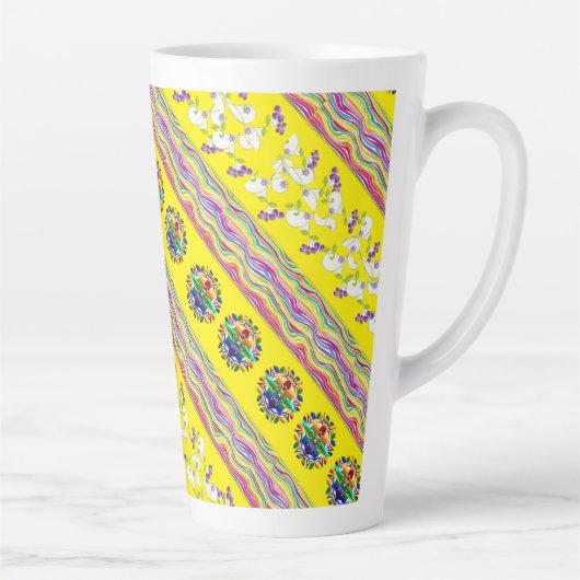 Latte Tasse aus Blumenstreifen (Rechts)