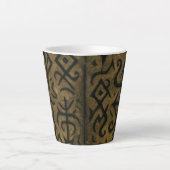 Latte Tasse mit antiken Runes Feel (Vorderseite)