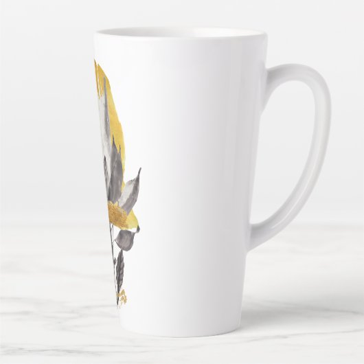 Latte Tasse mit Protea-Blume mit Gold (Rechts)