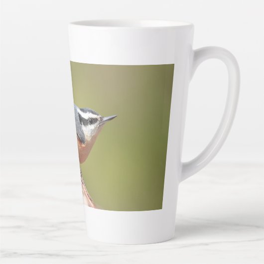 Latte Tasse mit roter Brustnarben (Rechts)