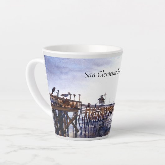 Latte Tasse mit San Clemente Pier (Linke Ecke)