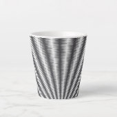 Latte Tasse - Schwarz-Weiß-Geometrie (Vorderseite)