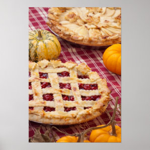 Lattice Cherry Pie und Apfelkuchen Poster