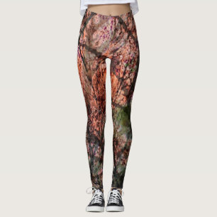 Laubwald, Abstrakt in Rost, Maroon und Grün Leggings