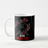 Lauf, ich fordere dich heraus, lustiger Baseball C Kaffeetasse (Links)