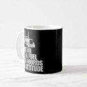 Läufe auf Diesel Fuel Funny Sprichwort Truck Drive Kaffeetasse (Vorderseite Links)