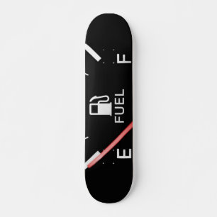 Laufen auf leerem Skateboard