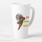 Laufen, erkunden, glauben Sie an den Funny Bigfoot Milchtasse (Rechte Ecke)