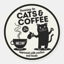 Laufend auf Katzen und Kaffee Runder Aufkleber