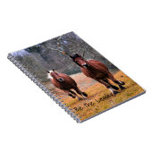 Laufende Pferde sind der Führer Notizblock (Rechte Seite)