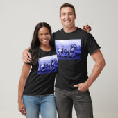 Laufende Pferde und blauer Mondlicht T-Shirt (Unisex)