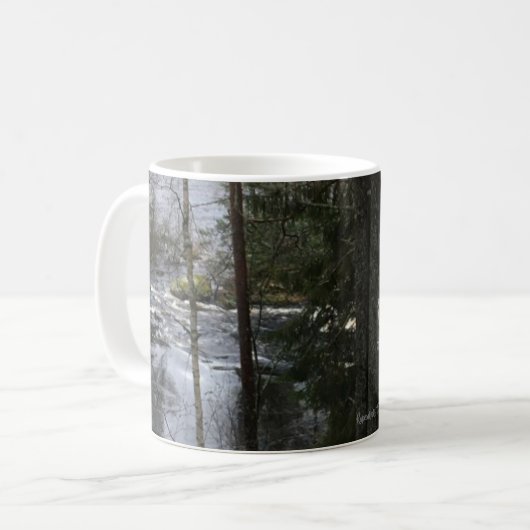 Laufende Wasserlandschaft in Finnland Kaffeetasse (Vorderseite Links)