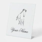 Laufpferd in schwarzer Farbe Sockelschild (Vorderseite)