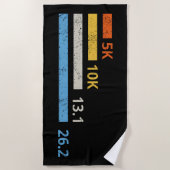 Laufstrecken I - 5K 10K 13,1 26,2 Marathonläufer Strandtuch (Vorderseite)