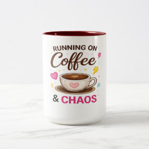 Läuft auf Kaffee & Chaos — Süßes Kaffeetassendesig Zweifarbige Tasse