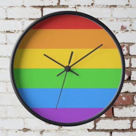 Laufzeit: Regenbogenflagge Uhr