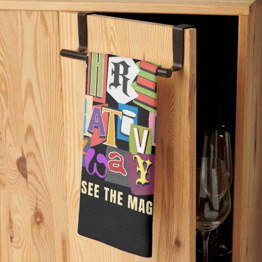 Laugh Oft - Positives Typografie Zitat Design Geschirrtuch (Drittel gefaltet)