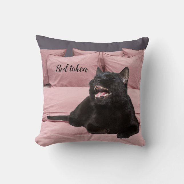 Laughing Black Cat Throw Kissen Kissen (Vorderseite)