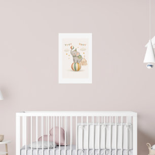 Launenhafter Elefant auf einem Ball Poster
