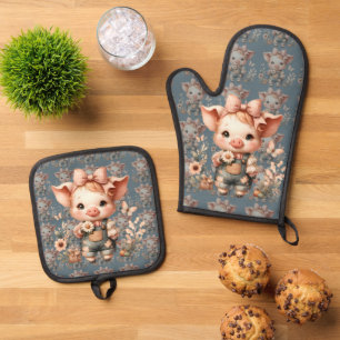 Launiges Ferkel in Pastell-Overalls Blau Ofenhandschuh & Topflappen-Set