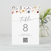 Launische QR-Code-Tischnummern mit Wildblumen Einladung (Stehend Vorderseite)