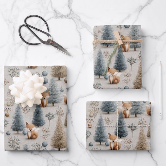 Launischer Winterwald Fuchs und Weihnachtsbaum Geschenkpapier Set (Vorderseite)