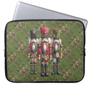 Launisches Patchwork-Weihnachts-Nussknacker-Trio Laptopschutzhülle