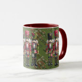 Launisches Patchwork-Weihnachts-Nussknacker-Trio Tasse (VorderseiteRechts)