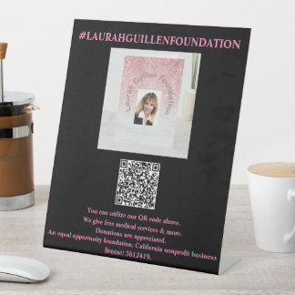 Laurah Guillen Foundation & Medical Sockelschild
