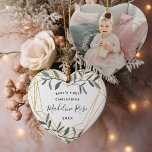 Laurel Leaf Baby's First Christmas Foto Keramik Ornament<br><div class="desc">Feiern Sie Ihr erstes Weihnachtsfest mit diesem bezaubernden Urlaubsornament. Das süße,  herzförmige Design zeichnet sich durch "das erste Weihnachtsfest des Babys",  den Namen des Babys und das Jahr aus,  umgeben von einem Imitat mit goldenen Folienabdeckung und grünen Wintern-Blätter. Fügen Sie der Rückseite ein Foto hinzu.</div>