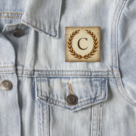 Laurel Wreath Aged Papyrus Monogram Initial C Button (Beispiel)