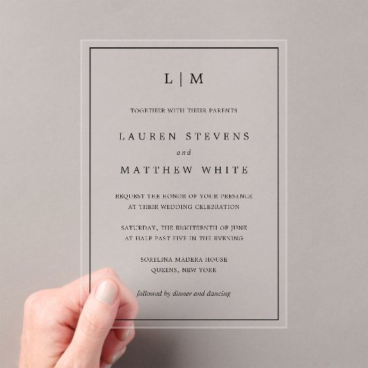 Lauren Black und White Monogram Elegant Wedding Acryleinladungen (Insitu (Handheld))