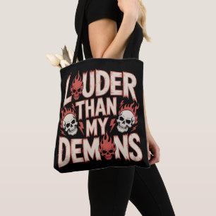 Lauter als meine Dämonen: Gothic-Schädel und Flamm Tasche