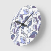 Lavendar Seashells Runde Wanduhr (Winkel)