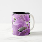 Lavendel-Blume Zweifarbige Tasse (VorderseiteRechts)
