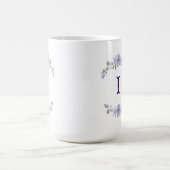Lavendel-Blumeninitial Persönliches Monogramm Kaffeetasse (Mittel)