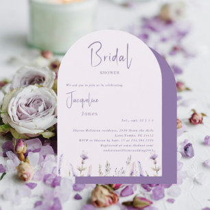 Lavendel Blumiges Gebogenes Brautbad Einladung