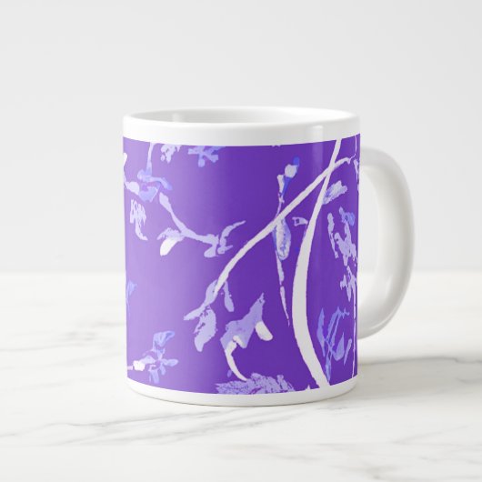 Lavendel Boho Chic Blätter Jumbo-Tasse (Vorderseite Rechts)