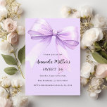 Lavendel eleganter Sweet 16 Einladung<br><div class="desc">Ein weicher Lavendel,  lila Hintergrund,  mit einem großen Bogen verziert. Personalisieren und fügen Sie einen Namen und Party-Details hinzu.</div>