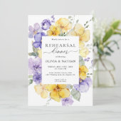 Lavendel Gelbe Blumen Rustikale Probe Abendessen Einladung (Stehend Vorderseite)