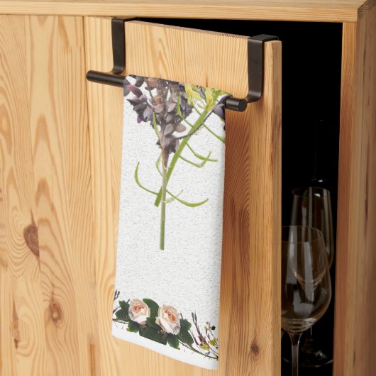 Lavendel & Gelbe Wildblume Botanisches Design Geschirrtuch (Drittel gefaltet)
