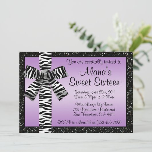 Lavendel-Glitzer laden mit Zebra-Druck-Bogen ein Einladung (Stehend Vorderseite)