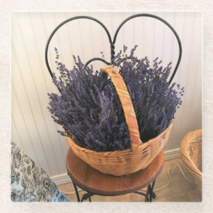Lavendel in einem Korb Glasuntersetzer